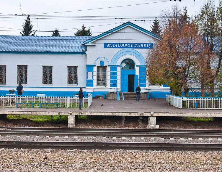 Delivery of gates for Moscow railway stations Nara and Maloyaroslavets