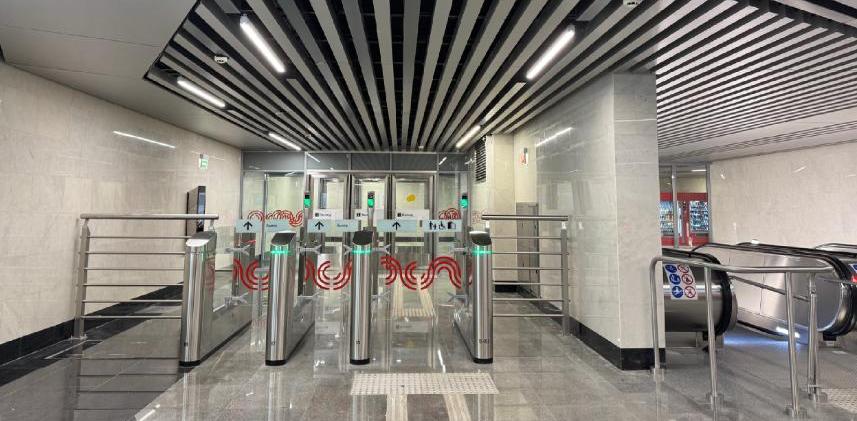 В Москве открылись три новые станции метро - «Корниловская», «Коммунарка» и «Новомосковская»
